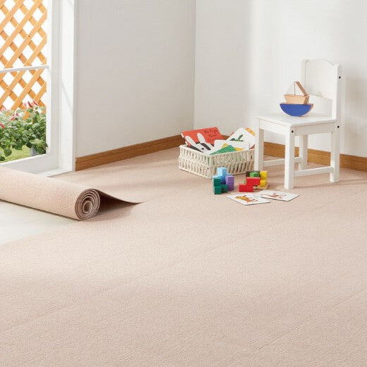 サンコー おくだけ吸着 ズレない マット 60×300cm 厚さ4mm 日本製 はっ水 撥水 洗える 洗濯可 滑り止め ロングマット ペット用 撥水マット カーペットタイプ 無地 床暖房対応 ペット用品 犬用品 国産