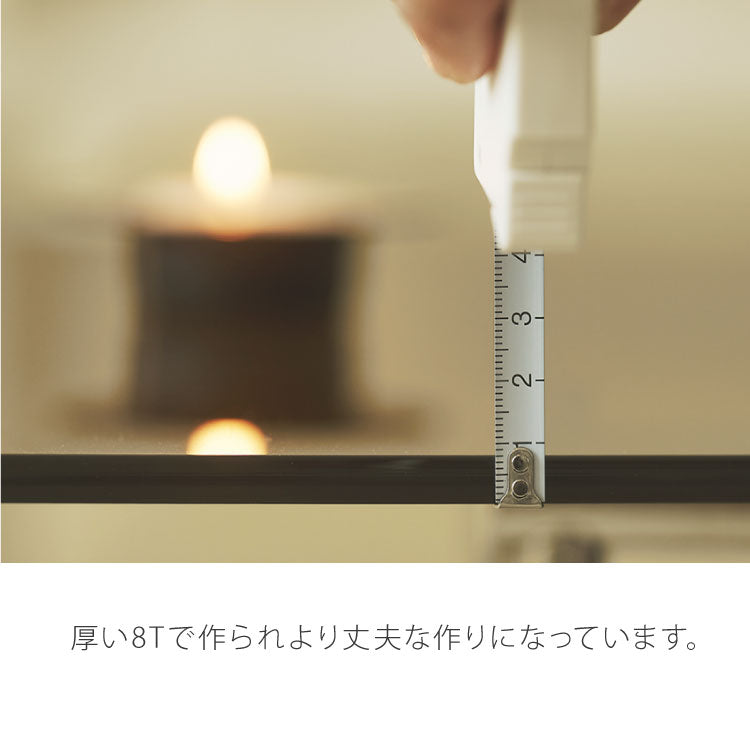 8mmの厚い天板を採用