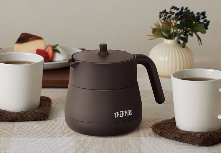 サーモス 真空断熱ティーポット 450ml 保冷 保温 茶こし付き 卓上ポット TTE-450 保温ポット 保冷ポット 結露しにくい ピッチャー 急須 魔法びん ライトグレー ベージュ ブラウン THERMOS