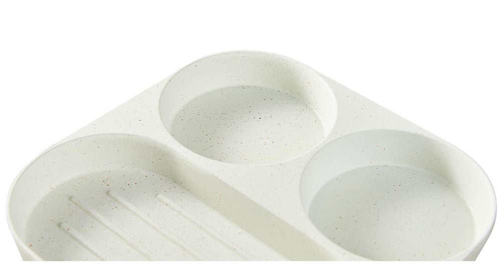 カローテ CAROTE フライパン 仕切り 3面 18.5×18.5cm IH対応 PFOAフリー 仕切りパン IH ガス火対応 ふっ素加工 コーティング お手入れ簡単 アイボリー NM-5008 COSY-ICE かわいい おしゃれ 便利
