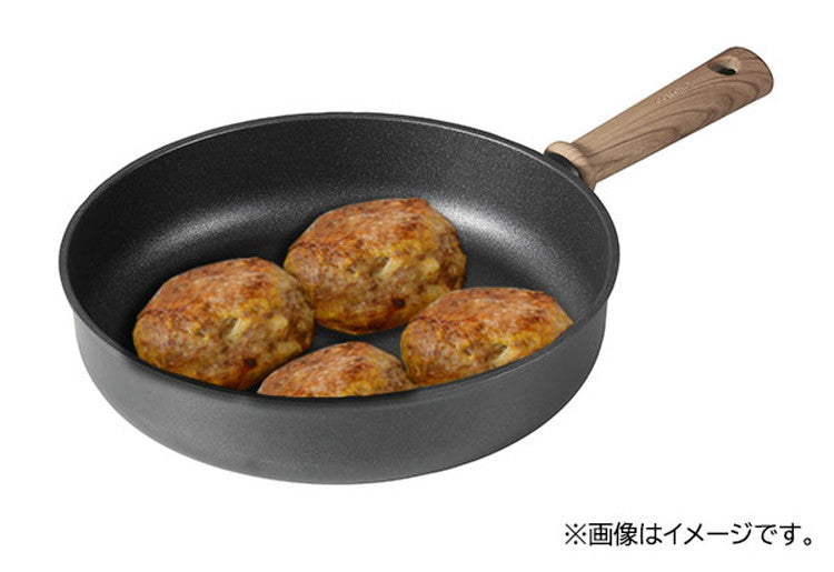 カローテ CAROTE フライパン 深型 28cm IH対応 PFOAフリー ディープパン IH ガス火対応 木目調 木目 チタンコーティング チタン 注ぎ口付きお手入れ簡単 ブラック NM-5101