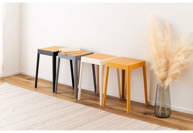 スタッキングスツール ハイタイプ 積み重ね スタッキング チェア 椅子 シンプル 腰掛 ポリプロピレン 背もたれなし 完成品 省スペース 来客用 モダン 椅子 玄関 黒 ブラック(代引不可)