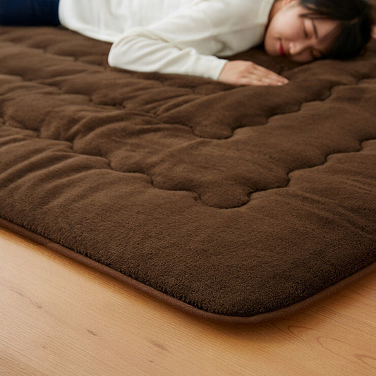 極厚6層ラグ 240×200 3帖 長方形 抗菌 防臭 厚さ約40mm ラグ 厚手 低ホル 省エネ 滑り止め付 こたつ用敷き布団 保温 断熱 節電 防音 アルミ 防寒 ブラウン グレー