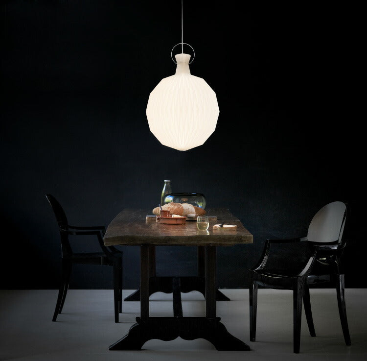 日本正規品  LE KLINT レ・クリントLANTERN ランタン ペンダント モデル101L KP101C レクリント ペンダントライト 天井照明 北欧 デンマーク製 北欧照明 おしゃれ(代引不可)