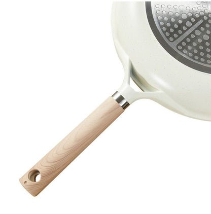 カローテ CAROTE フライパン IH対応 PFOAフリー 28cm IH ガス火対応 ふっ素加工 コーティング 注ぎ口付き お手入れ簡単 アイボリー NM-5006 COSY-ICE かわいい おしゃれ