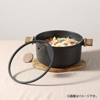 カローテ CAROTE 両手鍋 キャセロール 24cm IH対応 PFOAフリー IH ガス火対応 ガラス蓋付 木目調 木目 チタンコーティング チタン ブラック NM-5109