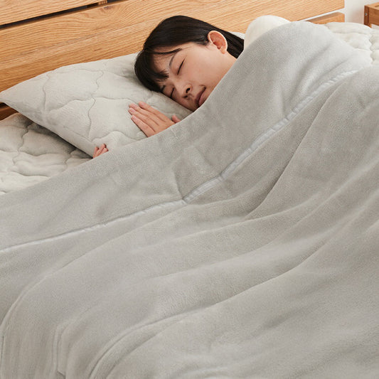 毛布 シングルロング 140×210cm エアロゲル 保温 断熱 蓄熱 宇宙服素材 フランネル ブランケット ひざ掛け 掛け毛布 あったか 暖かい ふわふわ 軽量 洗える 抗菌 防臭 おしゃれ